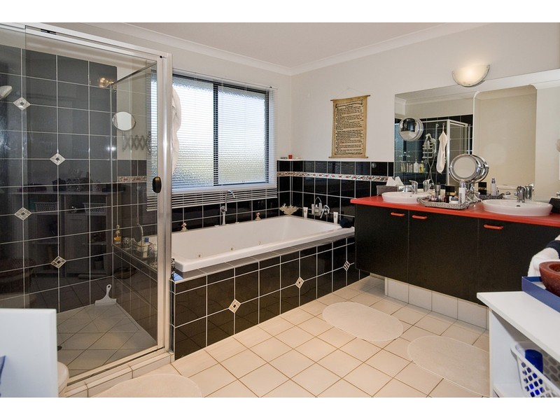 Forest Lake QLD 4078