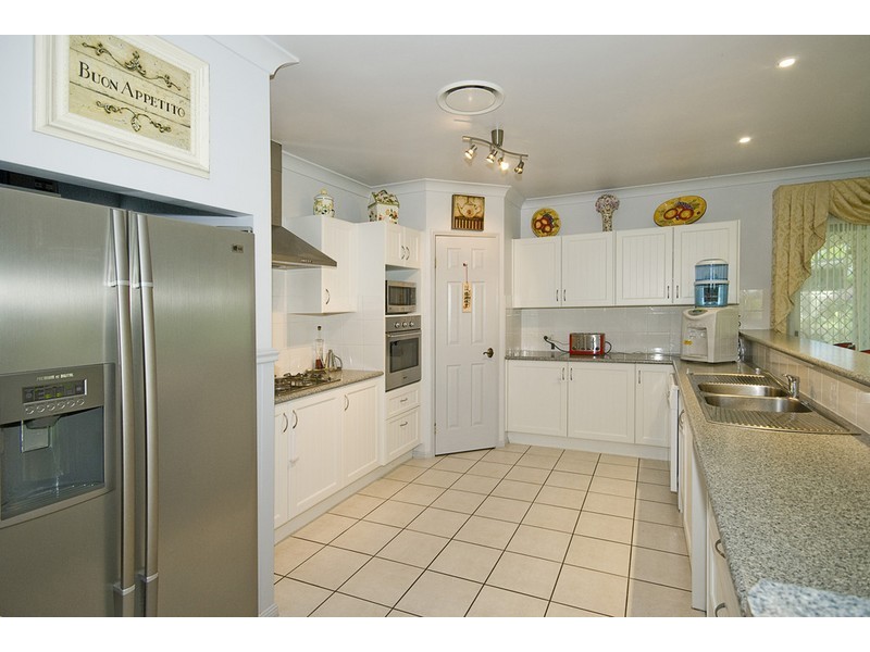 62 Lincoln Green Drive, Forestdale QLD 4118