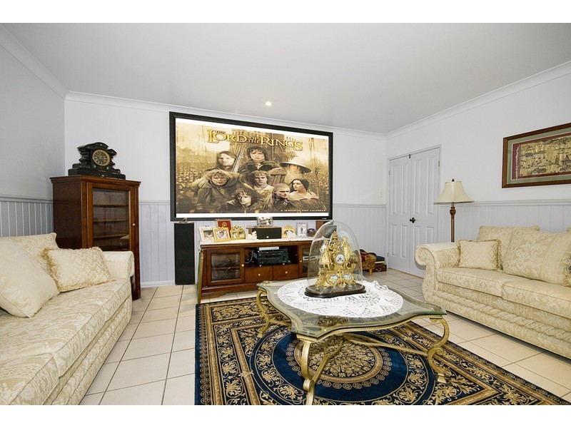 62 Lincoln Green Drive, Forestdale QLD 4118