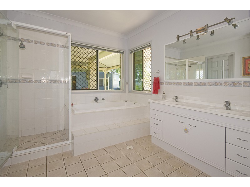 62 Lincoln Green Drive, Forestdale QLD 4118