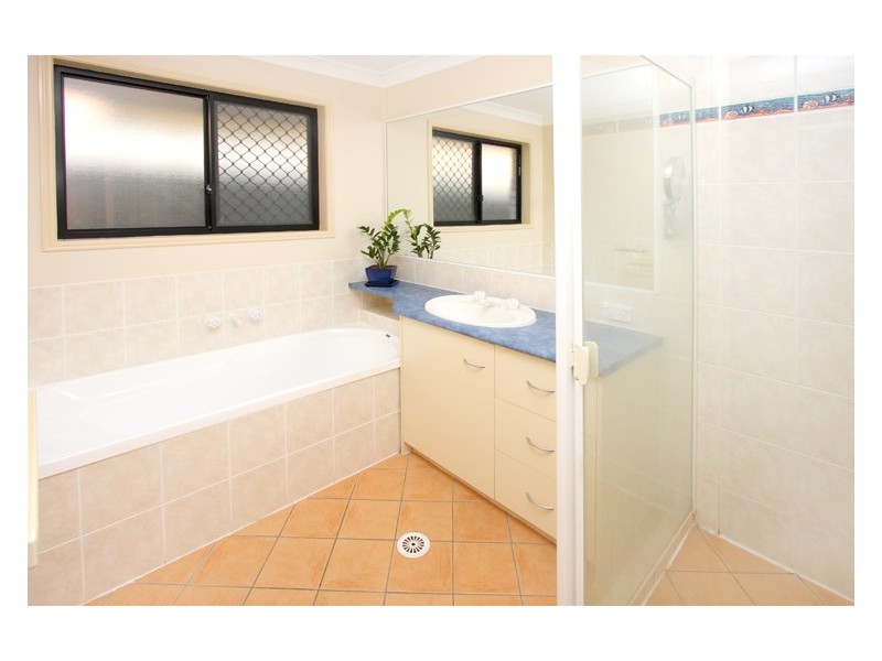 20 ROBSON STREET, Forest Lake QLD 4078