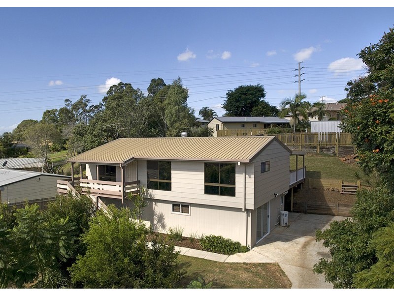 6 LIMA ST, Edens Landing QLD 4207