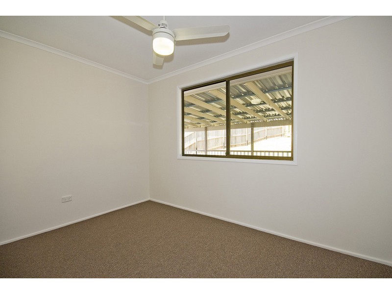 6 LIMA ST, Edens Landing QLD 4207