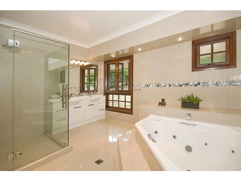 8 Priory Place, Forestdale QLD 4118