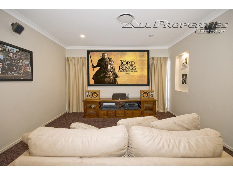 41 Laurel Street, Heathwood QLD 4110