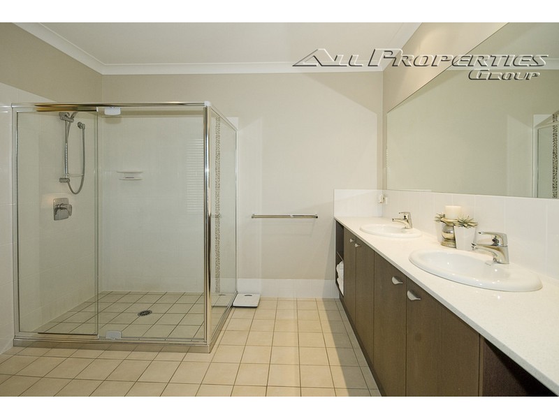 41 Laurel Street, Heathwood QLD 4110