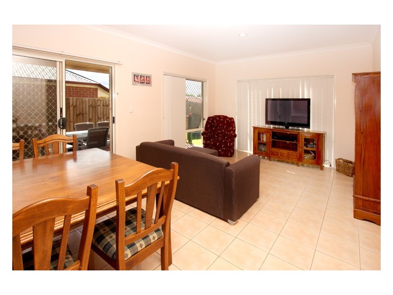 12 Simpson Way, Forest Lake QLD 4078