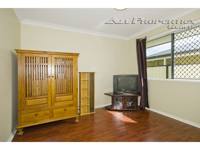 28 Stewart Street, Marsden QLD 4132