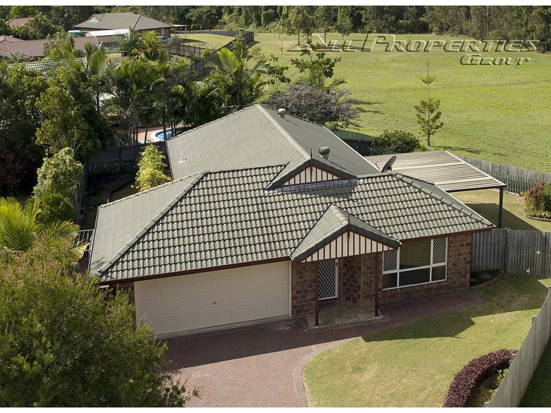 8 Freycinet Ct, Loganholme QLD 4129