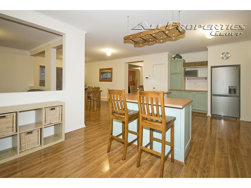 12 Janus Gr, Springfield Lakes QLD 4300