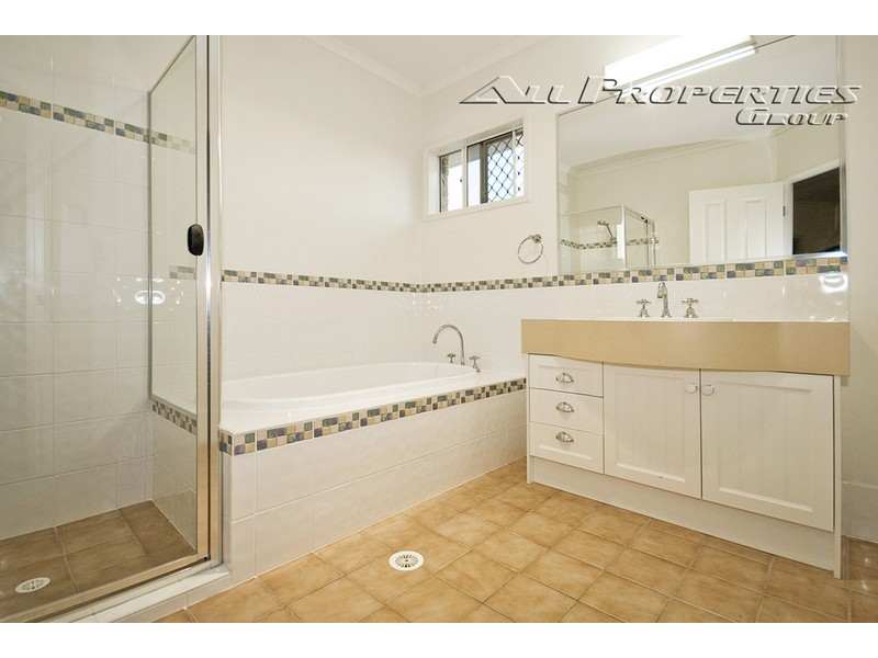 12 Janus Gr, Springfield Lakes QLD 4300