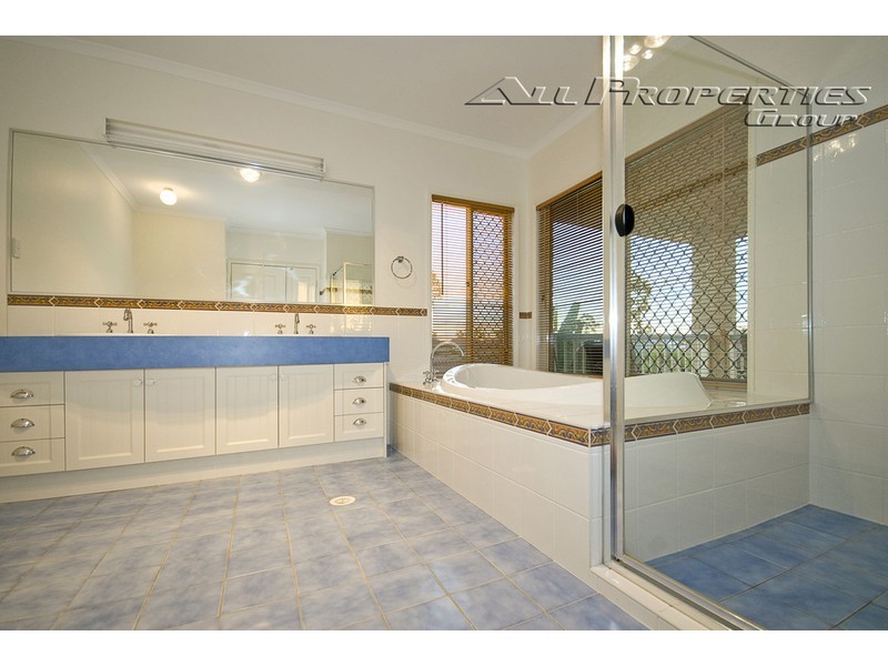 12 Janus Gr, Springfield Lakes QLD 4300