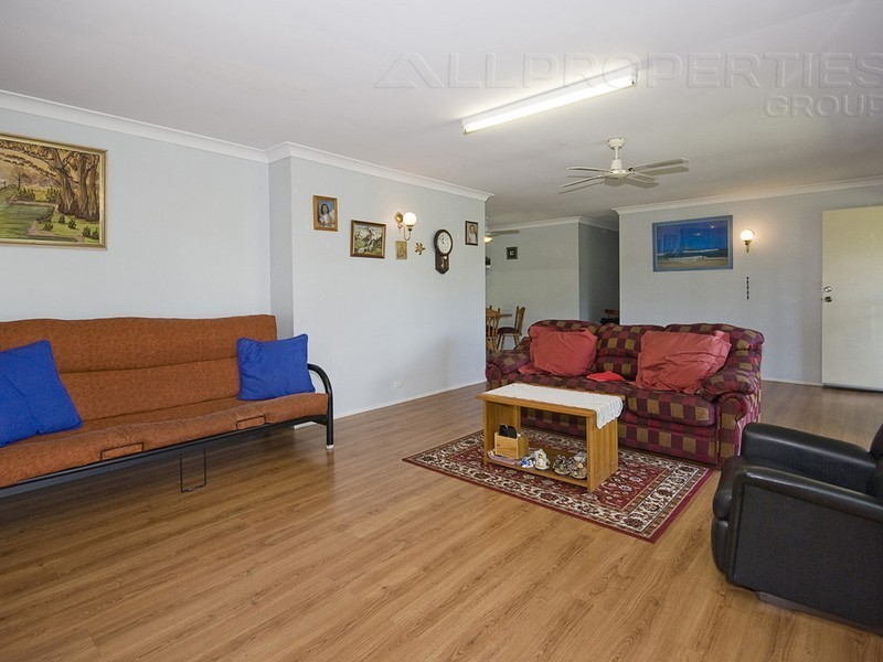 13 Augusta Street, Crestmead QLD 4132