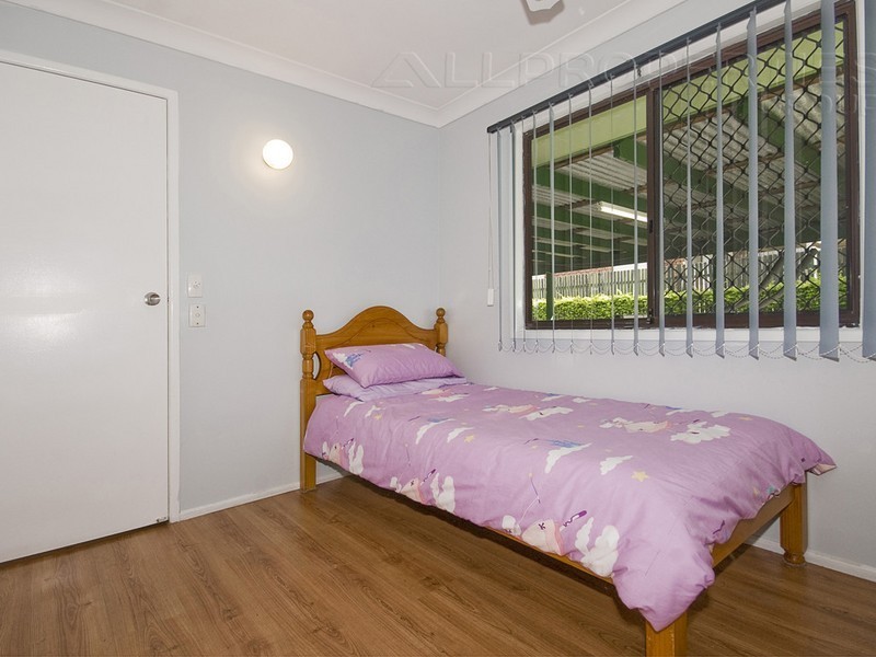 13 Augusta Street, Crestmead QLD 4132