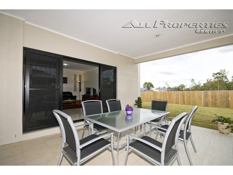 70 Parkwood Drive, Heathwood QLD 4110