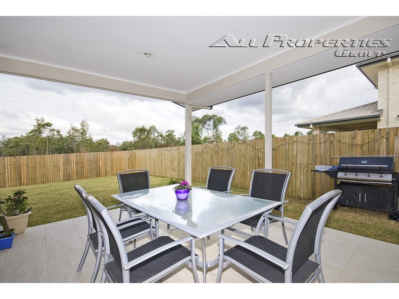 70 Parkwood Drive, Heathwood QLD 4110