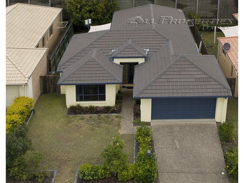 1 Hattah, Parkinson QLD 4115