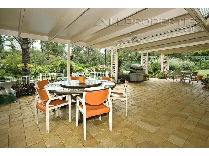 27 Lionheart Street, Forestdale QLD 4118