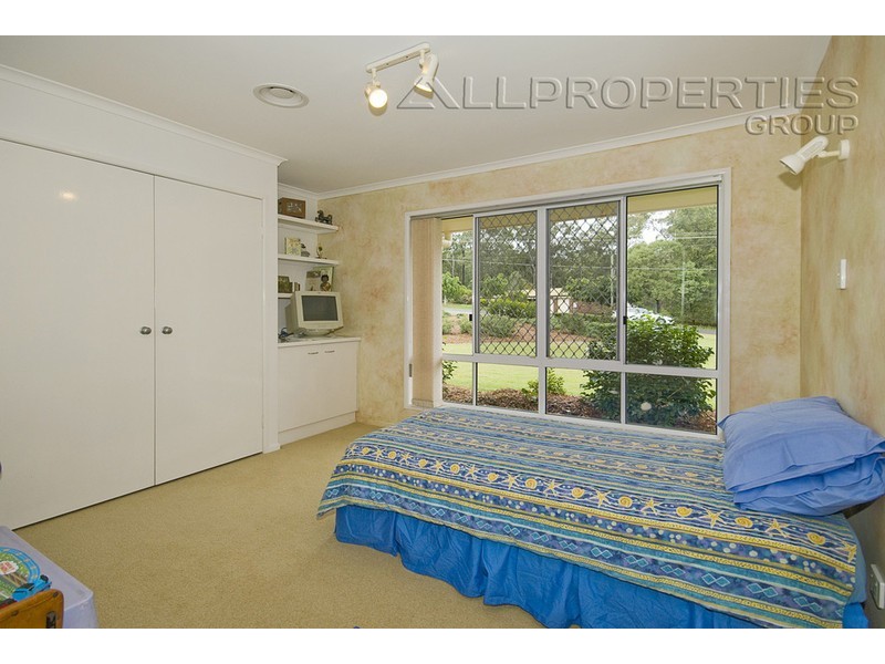 27 Lionheart Street, Forestdale QLD 4118