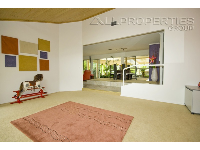 27 Lionheart Street, Forestdale QLD 4118