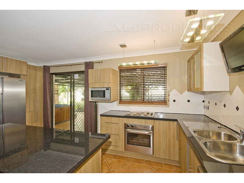 20 Lochore Street, Crestmead QLD 4132