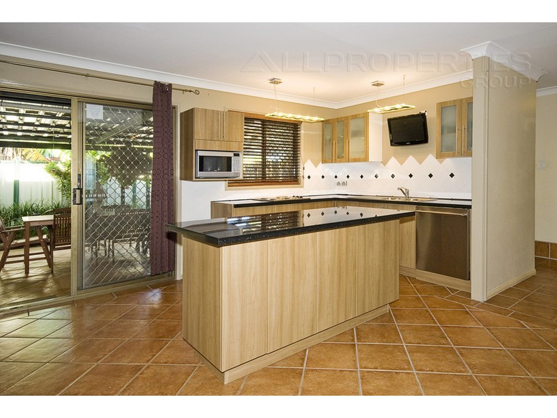 20 Lochore Street, Crestmead QLD 4132