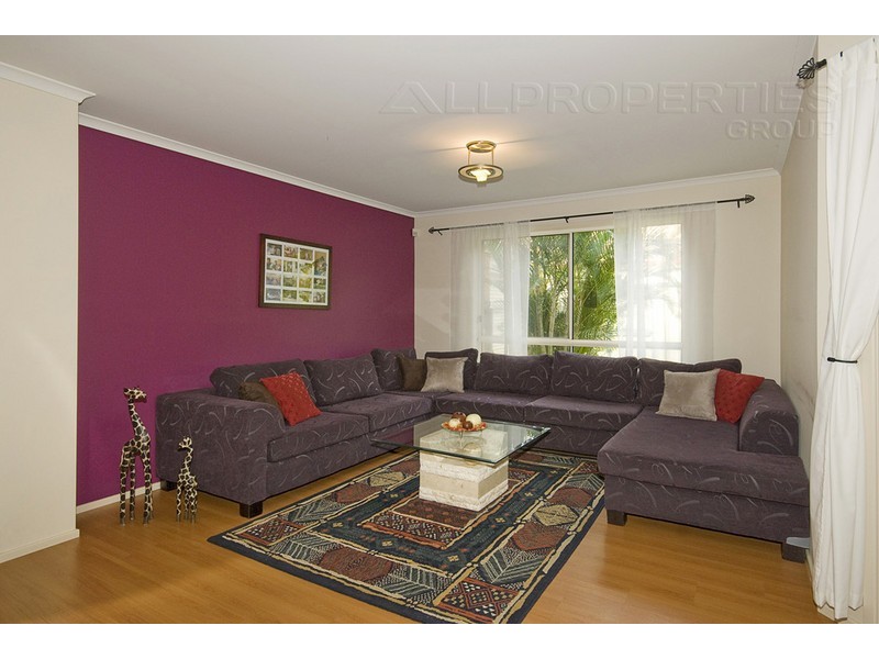 33 Dampier Cres, Drewvale QLD 4116