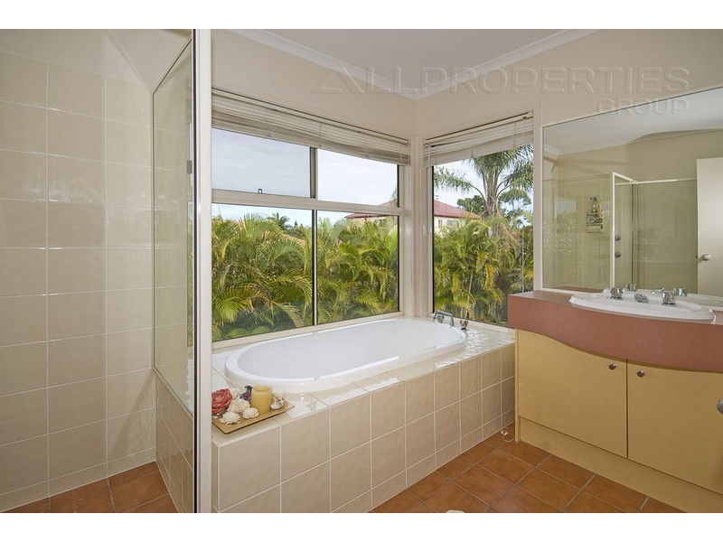 33 Dampier Cres, Drewvale QLD 4116
