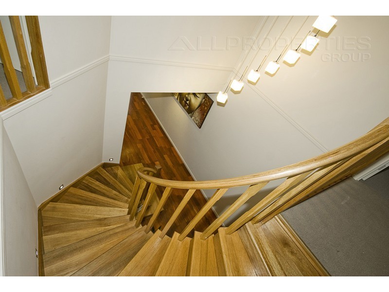 3 Larapinta Cct, Parkinson QLD 4115