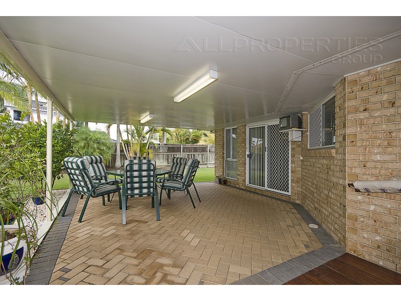 57 Ontario, Parkinson QLD 4115