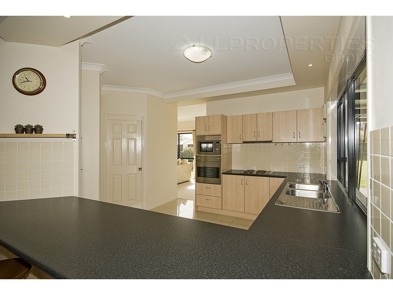 3 Habitat Pl, Waterstone Estate, Drewvale QLD 4116