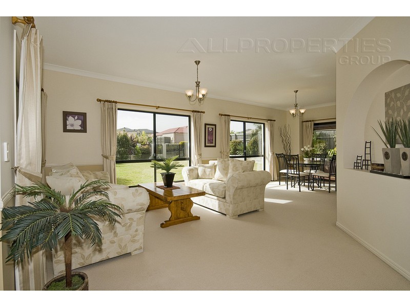 3 Habitat Pl, Waterstone Estate, Drewvale QLD 4116
