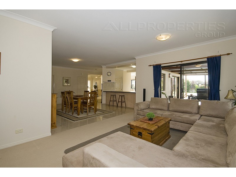 3 Habitat Pl, Waterstone Estate, Drewvale QLD 4116