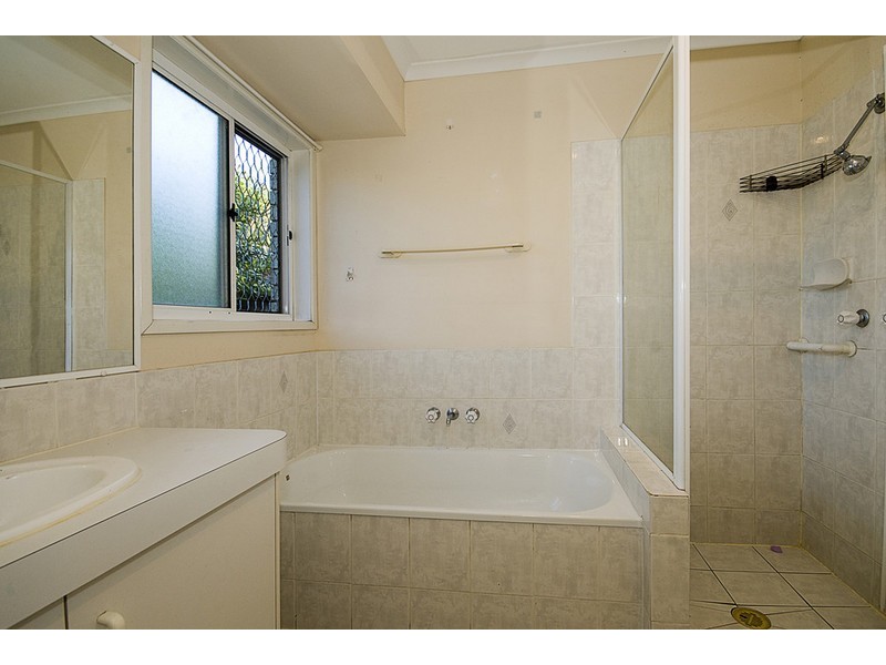 18 Melnik Dve, Loganlea QLD 4131