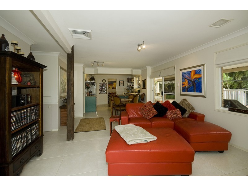 10 Settlers Circuit, Forest Lake QLD 4078