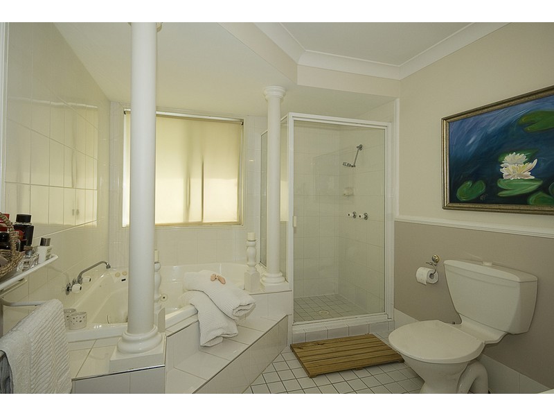 10 Settlers Circuit, Forest Lake QLD 4078