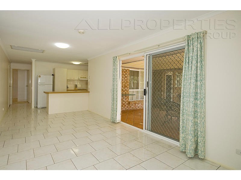 10 Talty Rise, Regents Park QLD 4118