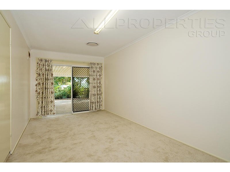 10 Talty Rise, Regents Park QLD 4118