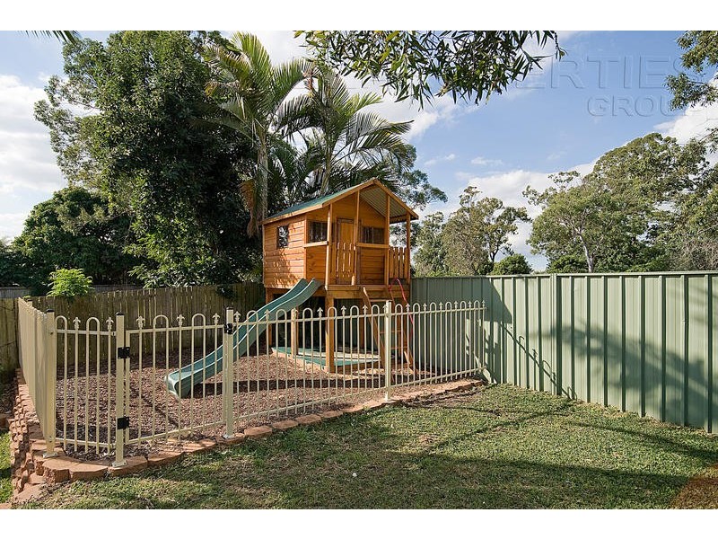 10 Talty Rise, Regents Park QLD 4118