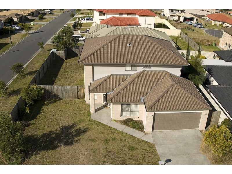 8 Resi Drive, Regents Park QLD 4118