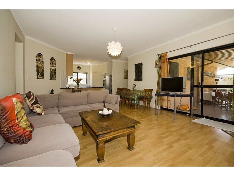 16 Montserrat Place, Jetty Walk, Forest Lake QLD 4078