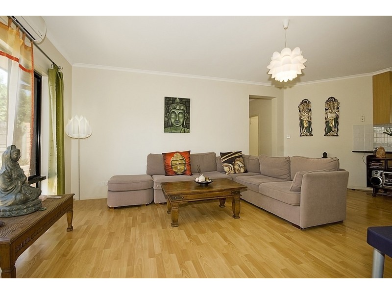 16 Montserrat Place, Jetty Walk, Forest Lake QLD 4078