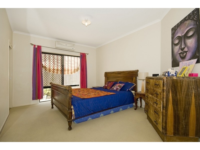 16 Montserrat Place, Jetty Walk, Forest Lake QLD 4078