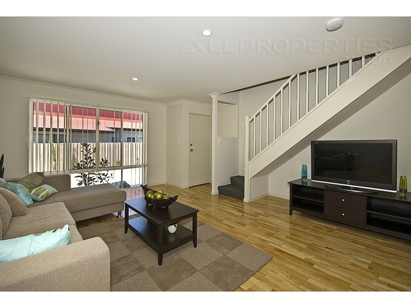 2 / 11 Manila St, Beenleigh QLD 4207