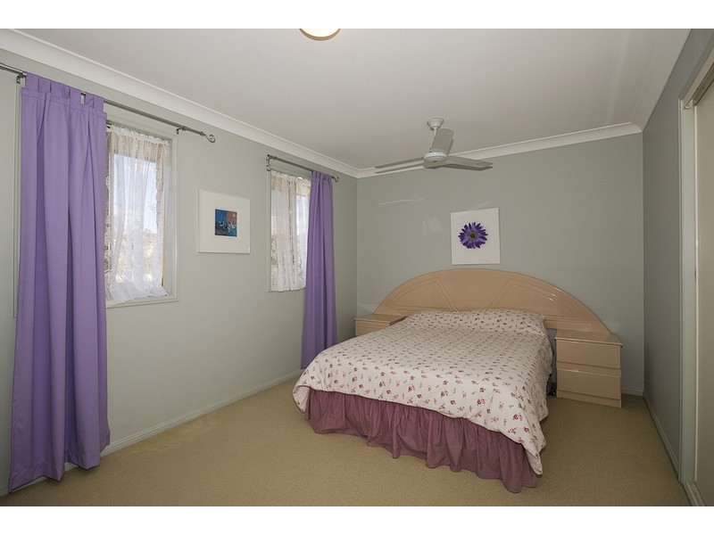 27 Lichfield Place, Parkinson QLD 4115