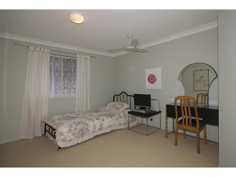 27 Lichfield Place, Parkinson QLD 4115