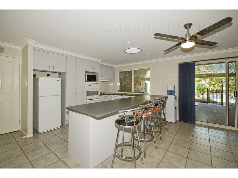 43 Scarlet Place, Forest Lake QLD 4078