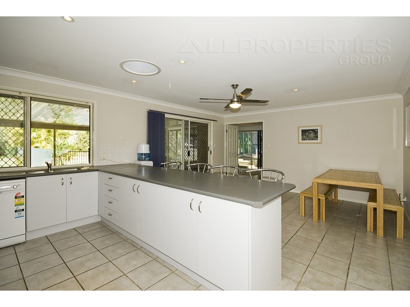 43 Scarlet Place, Forest Lake QLD 4078
