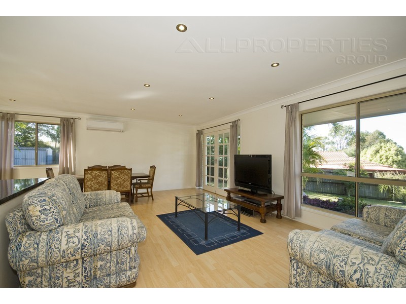 31 Jessie Cresent, Edens Landing QLD 4207