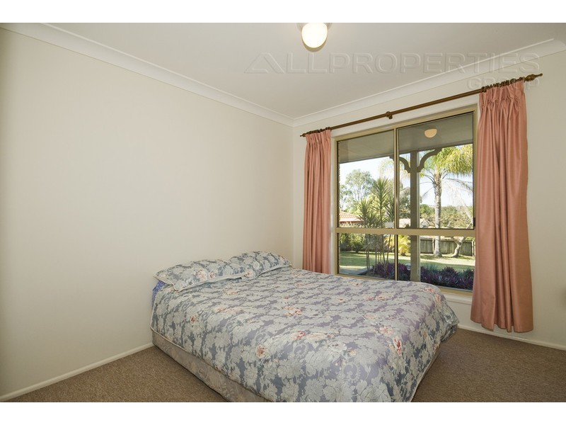 31 Jessie Cresent, Edens Landing QLD 4207